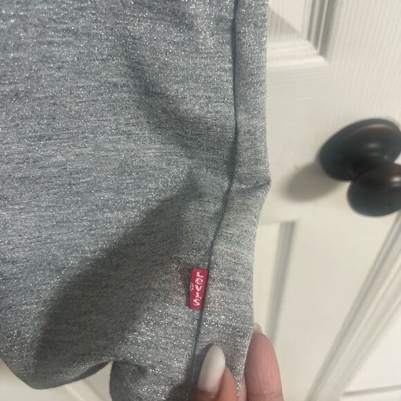 Levi’s Cali Tee Gray Women's T-Shirt, Casual, Shimmer Silver Size L - Picture 3 of 5